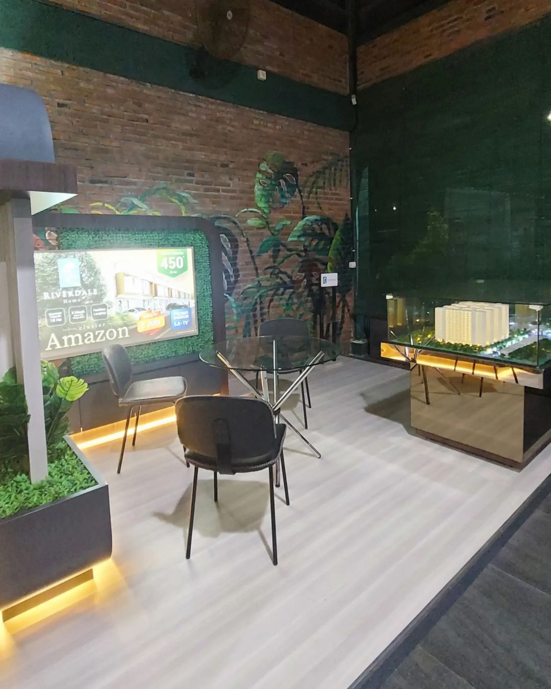 Booth Exhibition | Apartemen Riverdale 02