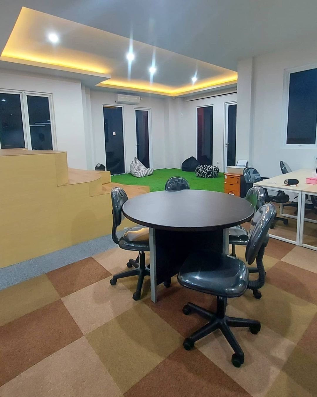 Office Playground Interior 03